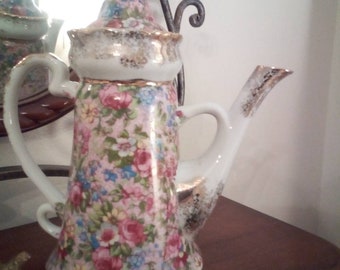HOT COCOA POT Shabby Chic. Floral. Gold leaf. Tea Parlour. French Cottage.