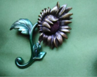 SUNFLOWER BROOCH 1969 Dominick Avellino Enameled Stamped DD Vintage metallic finished pin floral summer flower fall harvest costume jewelry