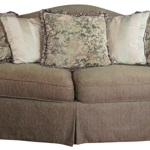 Vintage Hickory White Serpentine Camel Back Traditional Rolled Arm Sofa 89&quot;