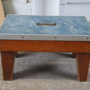 Vintage American Country Primitive Pine Step Foot Stool Handled Formica ...