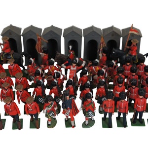 Lot of 61 Britains Toy Soldiers Deetail Scots Guards Highlanders Band Mounties