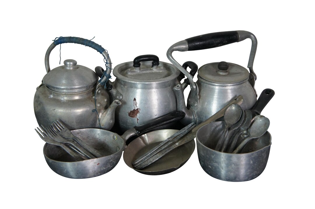 26 Pc Aluminum Childs Doll Play Set Toy Pots Pans Kettles Flatware ...