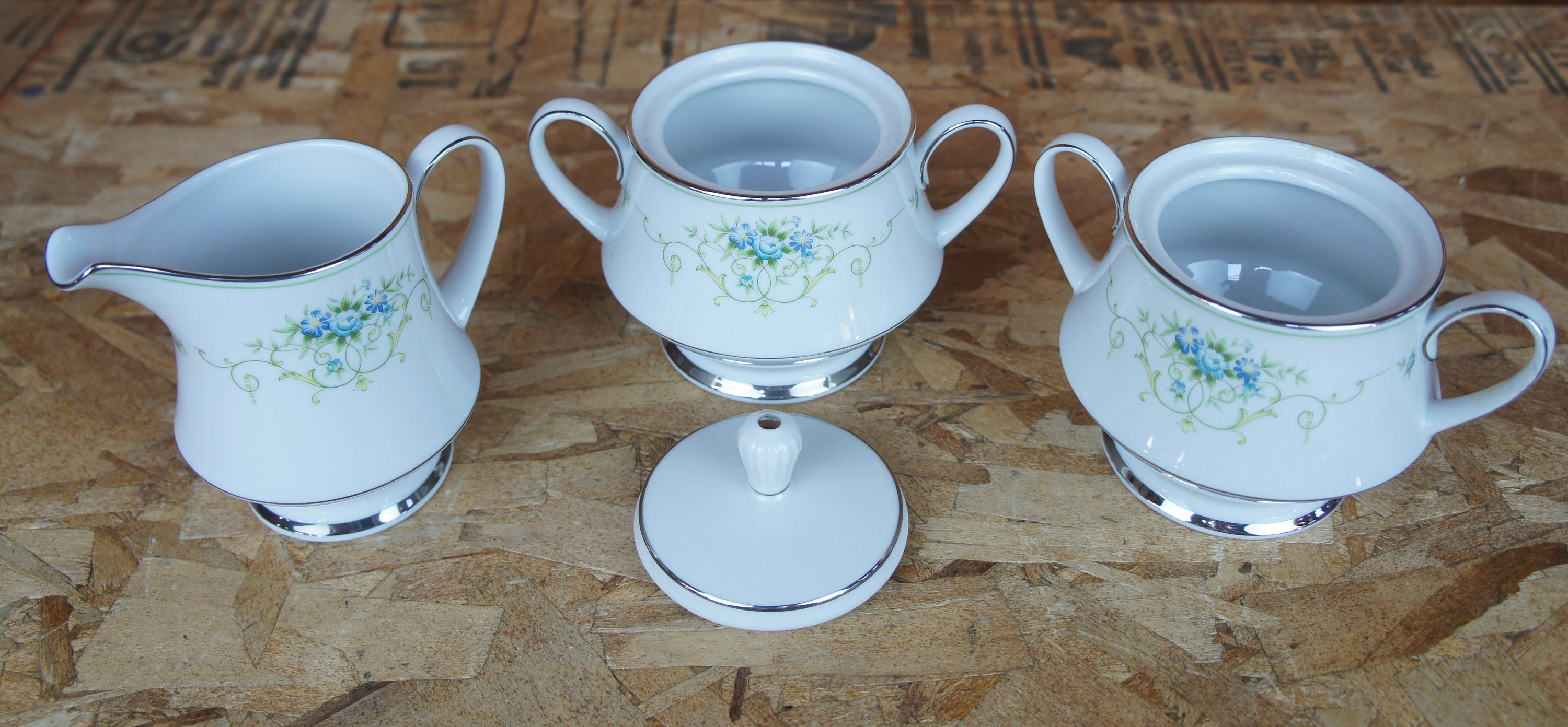 Noritake Japan China 'Regent' 5681 Fine China Set w/ Plates