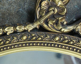 Western Picture Frame Co Hollywood Regency Giltwood Oval