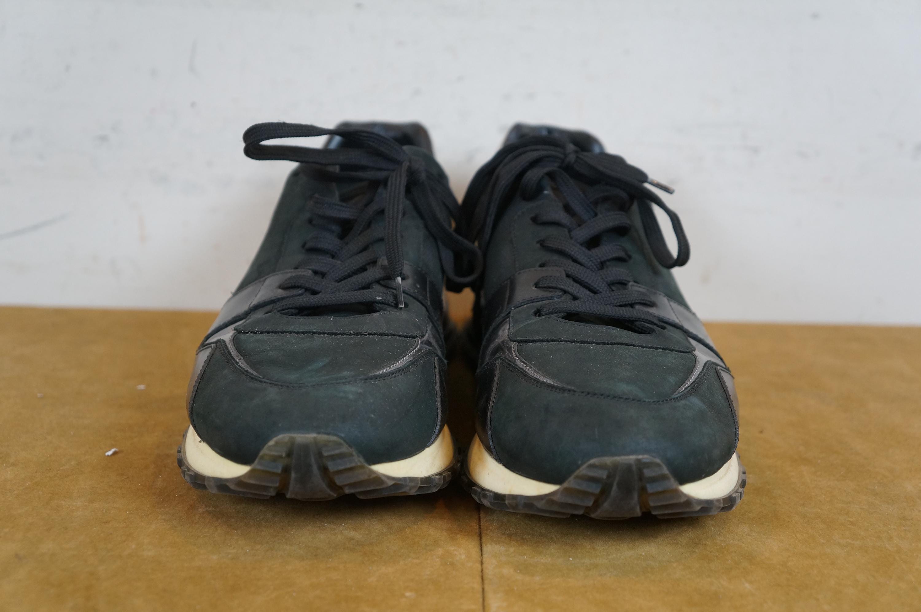 Louis Vuitton Run Away Damier Men’s Sneaker Black Size 9 Louis Vuitton Black Damier Leather Run Away Trainer Sneakers  main image 2