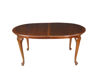 Vintage Cresent Queen Anne Style Oval Extendable Cherry Breakfast Dining Table