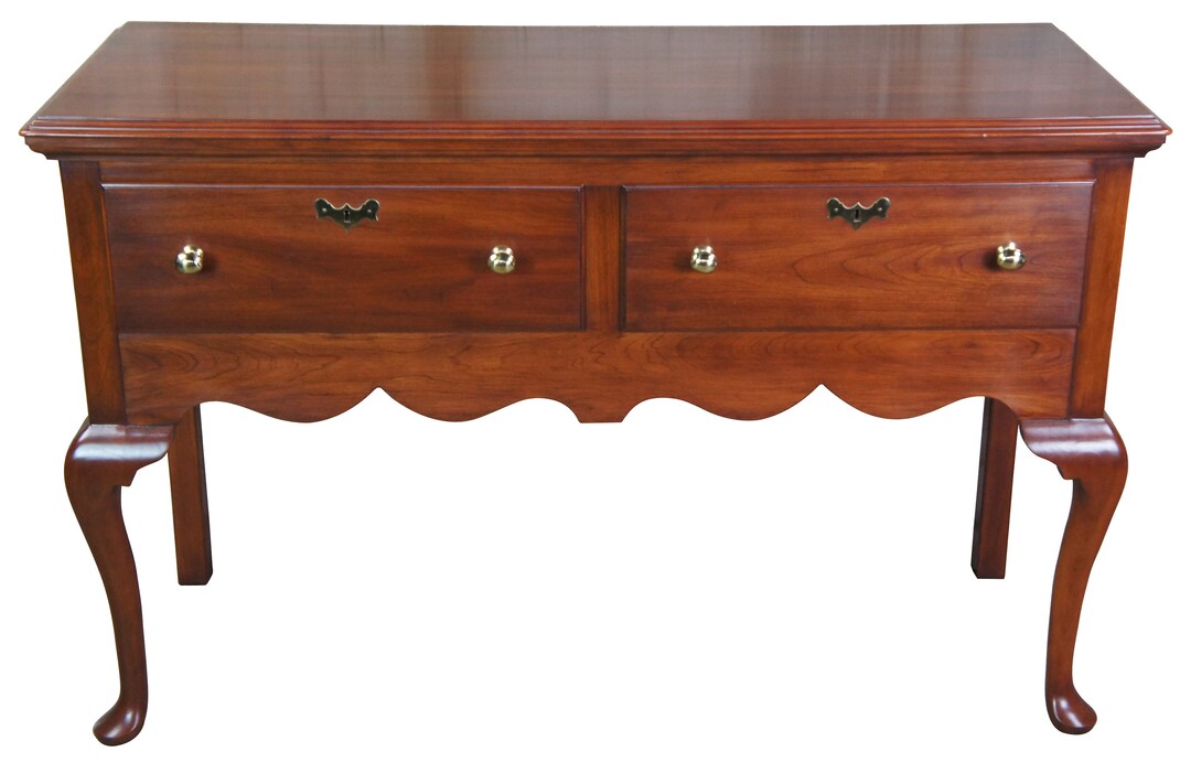 Henkel Harris Black Cherry Jamestown Colony Queen Anne Buffet