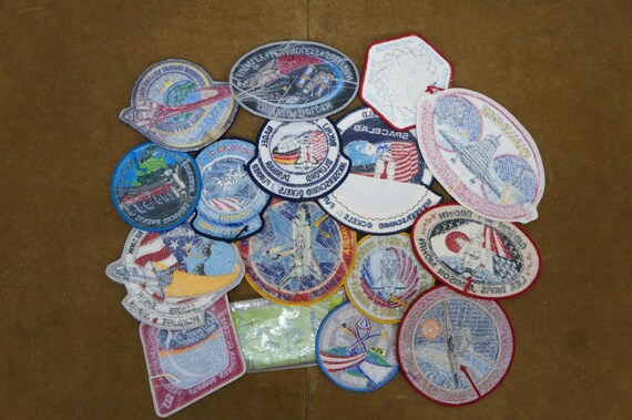 16 Vintage Nasa Space Shuttle Embroidered STS Mission… - Gem