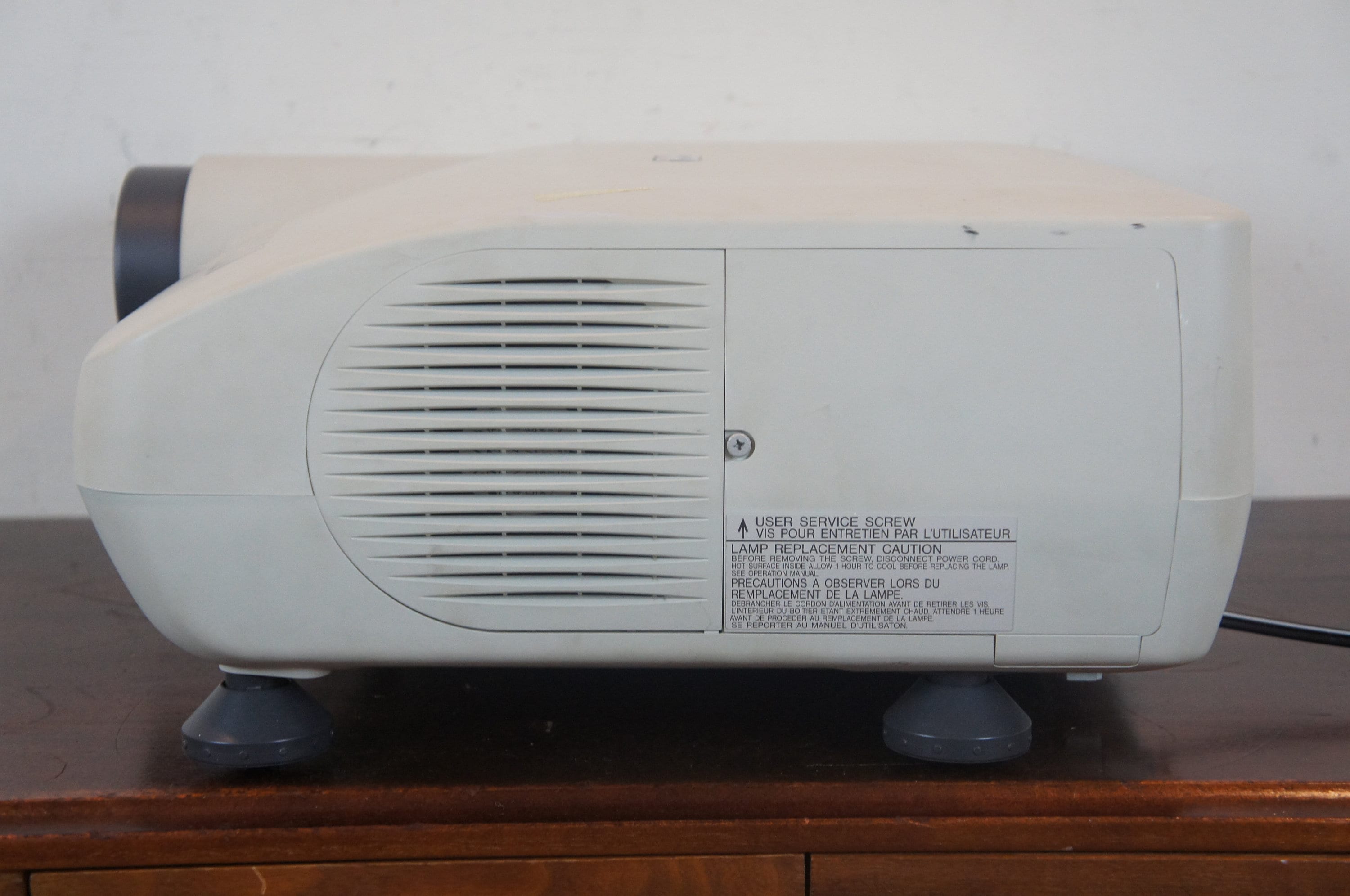 1994 Sharp XV H35UA LCD Projector Liquid Crystal Entertainment Etsy