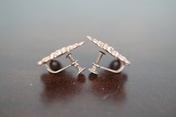 Stunning Triangular Molded Flower Screw Back Earr… - image 7