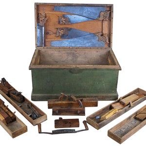 1906 Antique Pine Carpenters Tool Chest Trunk Strong Box Disston Saws Planers