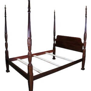 Vintage Georgian Style Mahogany Rice Carved Queen Size Plantation Poster Bed