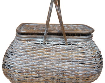 Vintage Woven Wicker Picnic Harvest Storage Basket w Metal Frame 20"