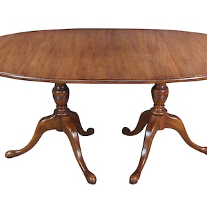 Davis Cabinet Cumberland Valley Queen Anne Walnut Double Pedestal Dining Table