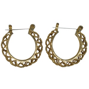Vintage Pair of Gold Tone Braided Rope Twist Filigree Hoop Earrings