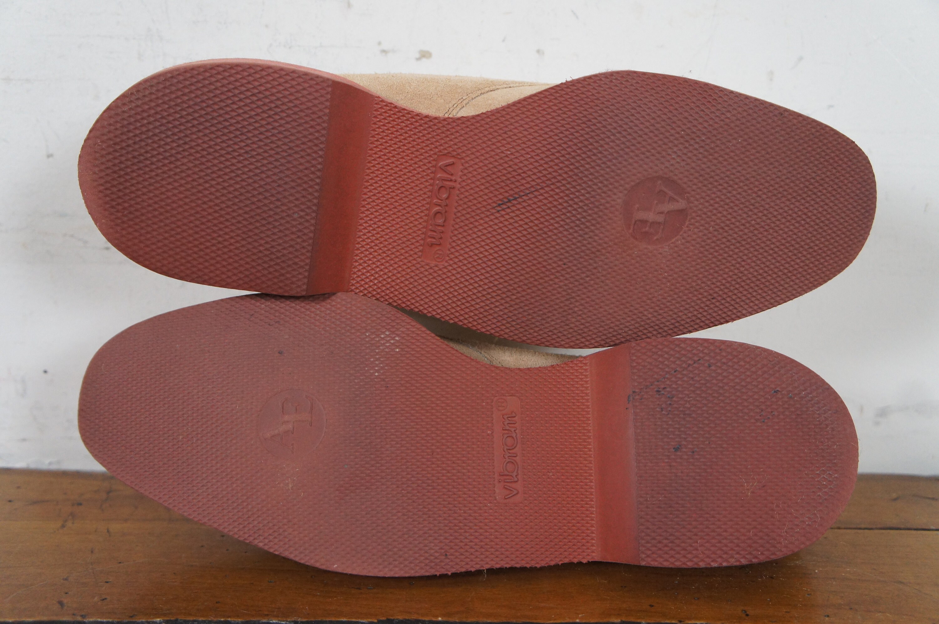 Vintage Allen Edmonds Orlean Tan Suede Leather Dress Shoes 