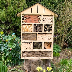 Kit fai da te per un grande hotel per api selvatiche, kit di autoassemblaggio per una casa per api selvatiche, ausilio per la nidificazione per api selvatiche, casa per insetti fai da te, hotel per insetti, decorazione da giardino