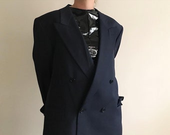 Oversized blue double-breasted tuxedo blazer