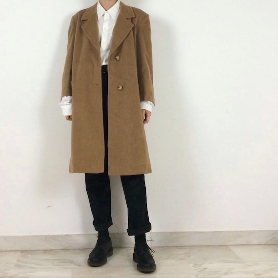 Men's vintage camel coat