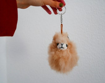 Fluffy Keychain Alpaca Wool Handbag Accessory Antistress Soft Fluffy Animal Key Ring Handmade Eye-catcher