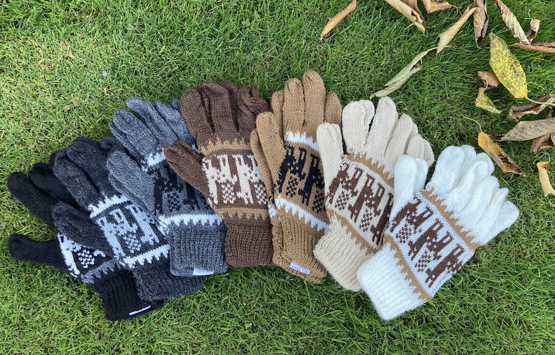 Alpakahandschuhe Qara Handgemachte Alpaka Handschuhe in verschiedene Farben Peru Kuschelig Weich Knit Gloves Alpaka Handarbeit Alpakawolle Dunkelgrau