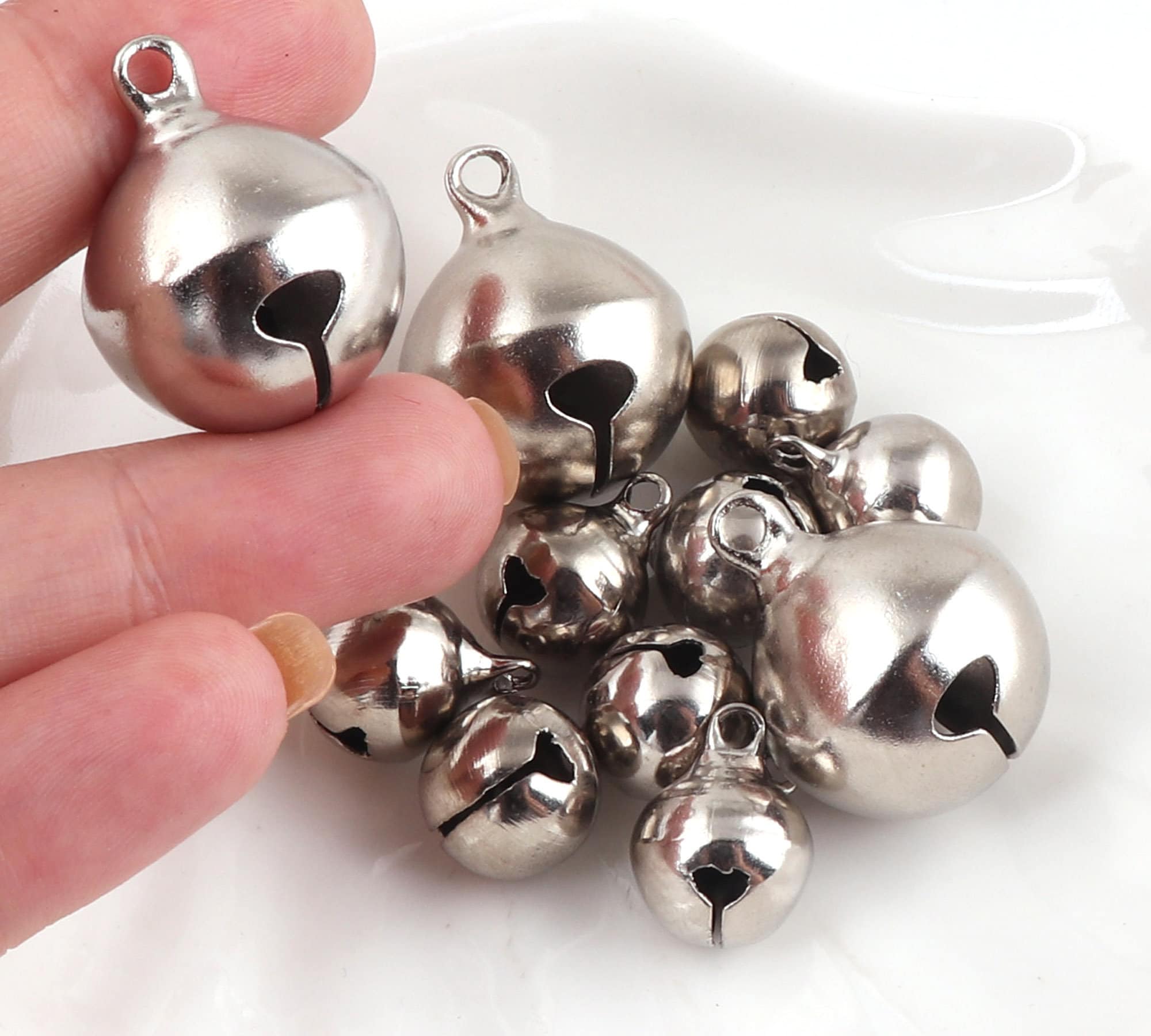  50pcs Jingle Bells, 14mm Small Bell Charms for Jewelry Making  Jingle Bells for Crafts DIY Bracelet Anklets Necklace Knitting(#2) : Arts,  Crafts & Sewing