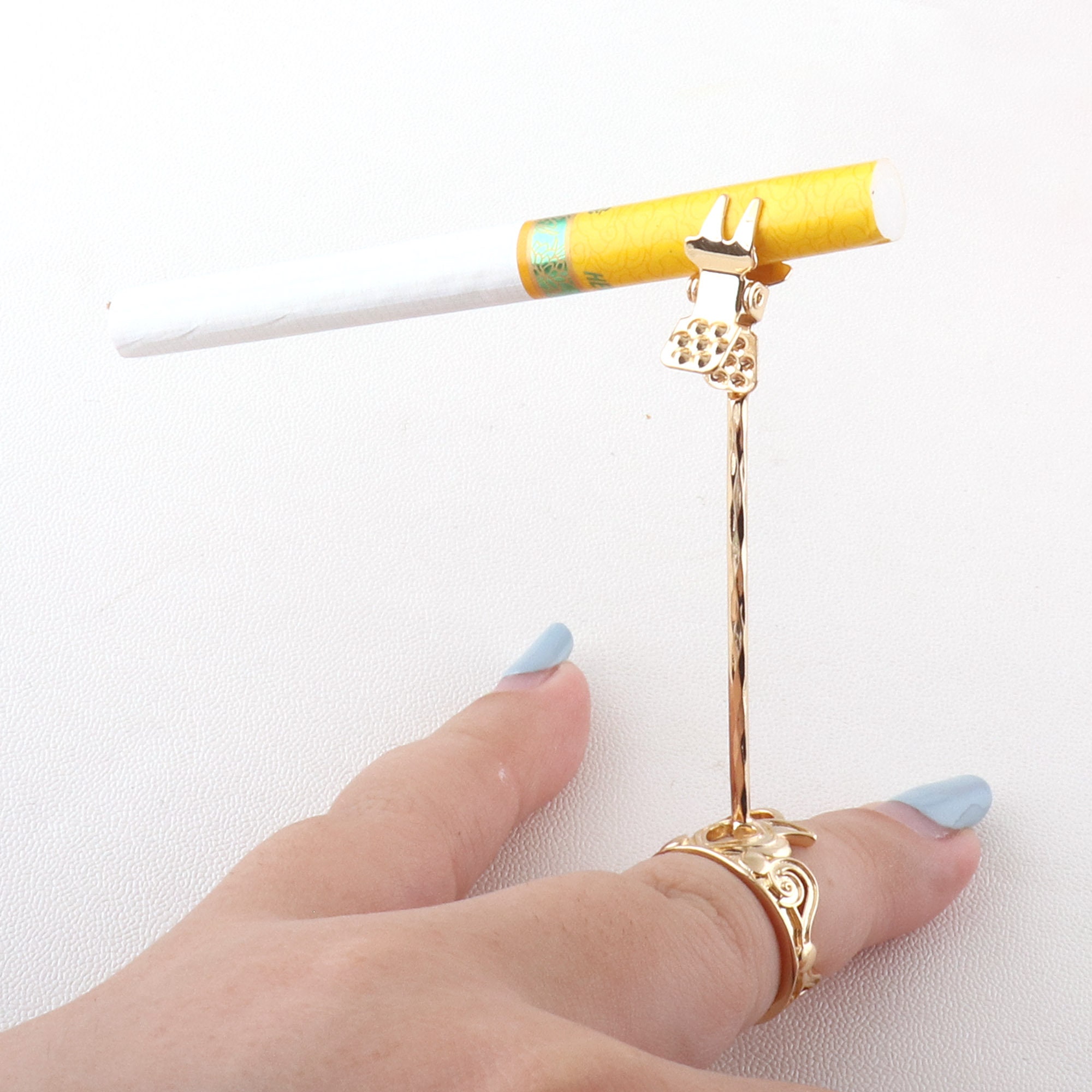 Praying Hands Cigarette Ring Holder, Sceptre Holder Ring, Smoke Holder Ring,  Finger Holder Ring, Elegant Smoke Ring, Cigarette Holder, Gifts 