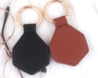 Leather magnetic hatholder,keychain and bag clip,Hat Clip for Travel,Magnetic Hat Clip for Bag Handbag Purse Luggage Backpack Totes Clip