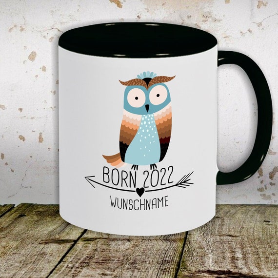 Kaffeetasse mit Wunschnamen Tasse Motiv "Born 2022 Tiermotiv Pfeil Wunschname Name Text Eule" Tasse Teetasse Milch Kakao