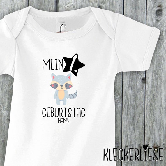 Baby Body mit Wunschname "Mein 1. Geburtstag Waschbär mit Wunschname" Babybody Strampler Jungen Mädchen