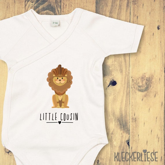 kleckerliese Wickel Baby Body "Little Cousin" Tiermotive Löwe Babybody Strampler Wickelbody Organic Kimono Kurzarm