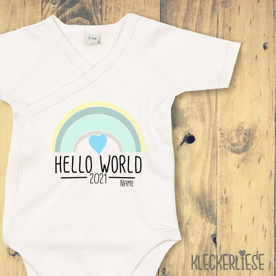 Wickelbody mit Wunschtext "Hello World 2021 Wunschname" Babybody Strampler Wickelbody Organic Kimono Kurzarm Baby Body