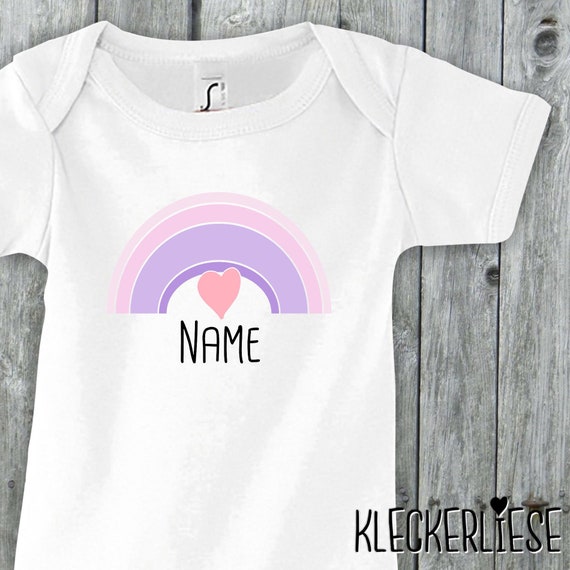 Baby Body mit Wunschname "Regenbogen mit Wunschname" Babybody Strampler Jungen Mädchen