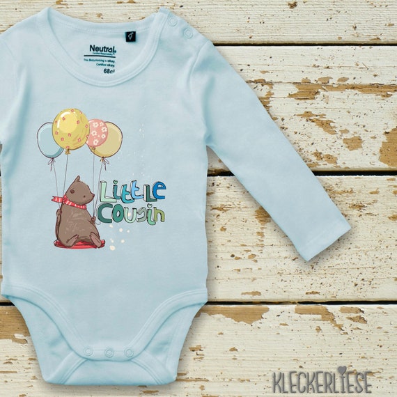 kleckerliese Langarm Babybody "Little Cousin Braunbär Bär" Baby Body Jungen Mädchen Longsleeve Fair Wear