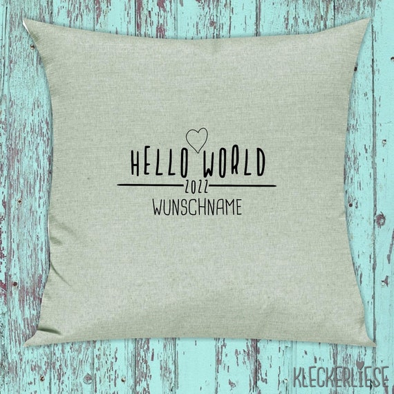 kleckerliese Kissen mit Wunschname "Hello World 2022 Wunschname" Kissenhülle Deko Sofa Hülle Kissenbezug