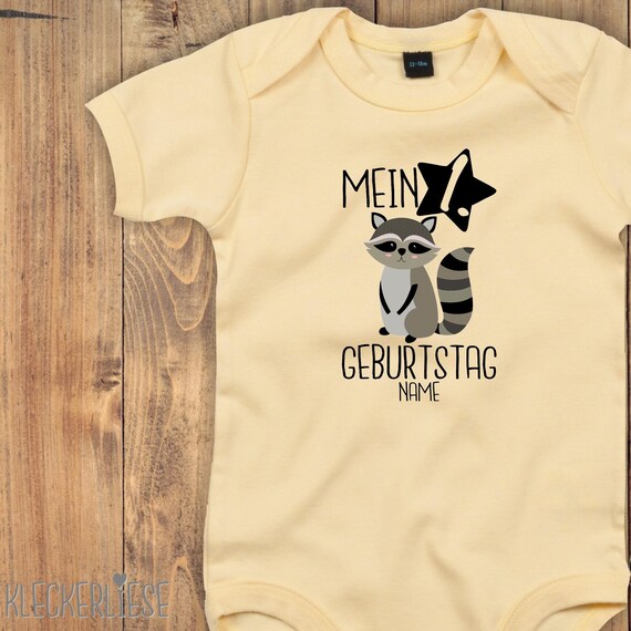 Baby Body mit Wunschtext "Mein 1. Geburtstag Waschbär mit Wunschname" Babybody Strampler Jungen Mädchen Kurzarm