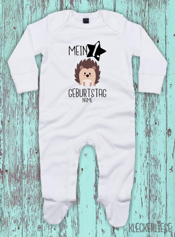 Baby Schlafanzug mit Wunschtext "Mein 1. Geburtstag Igel mit Wunschname" Sleepsuit Langarm Jungen Mädchen Einteiler Strampler