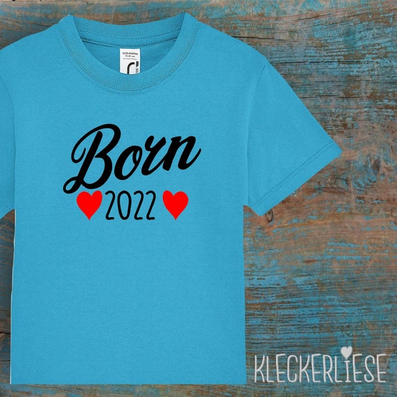 Kinder Baby Shirt mit Wunschname Kleinkind "Born Herzen Wunschzahl Wunsch Datum" T-Shirt Jungen Mädchen