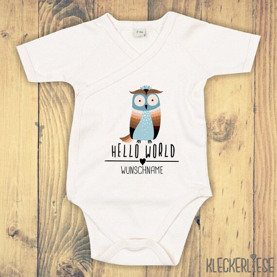 Wickelbody mit Wunschtext "Hello World Eule Wunschname" Babybody Strampler Wickelbody Organic Kimono Kurzarm Baby Body