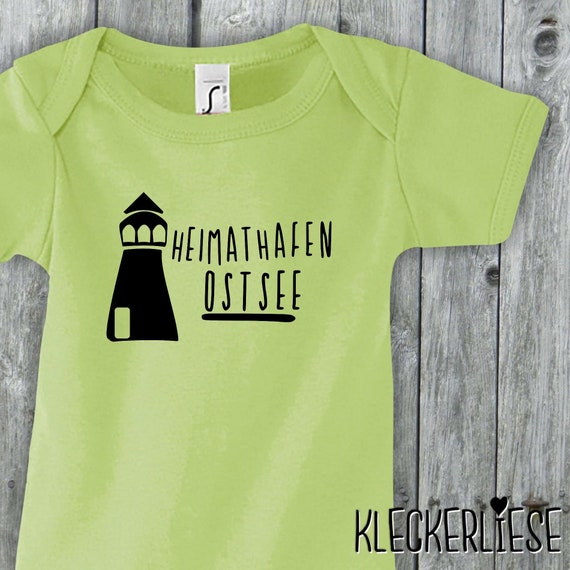 Baby Body "Heimathafen Ostsee Leuchtturm" Babybody Strampler Jungen Mädchen