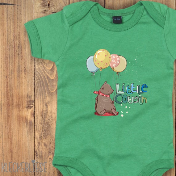 kleckerliese Baby Body "Little Cousin Tiermotiv Braunbär Bär" Babybody Strampler Jungen Mädchen Kurzarm
