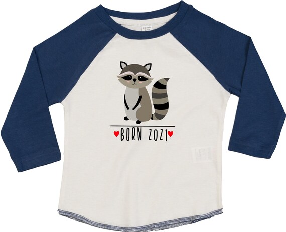 Kleckerliese Baby Kinder T-Shirt Langarmshirt  "Born 2021 Tiermotiv Waschbär" Raglan-Ärmel Jungen Mädchen