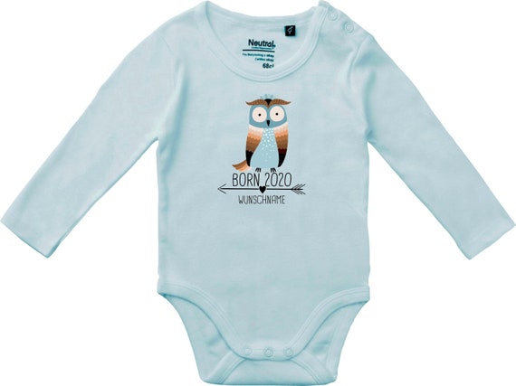 kleckerliese Langarm Babybody "Born 2020 Tiermotiv Pfeil Wunschname Name Text Eule" mit oder Name Baby Body Jungen Mädchen Fair Wear