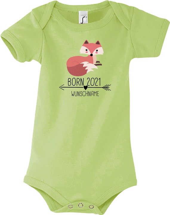 Kleckerliese Baby Body mit Wunschnamen "Born 2021 Tiermotiv Pfeil Wunschname Name Text Fuchs" Jungen Mädchen Kurzarm mit Aufdruck Motiv