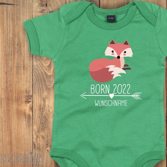 Baby Body mit Wunschtext "Born 2022 Tiermotiv Pfeil Wunschname Name Text Fuchs" Babybody Strampler Jungen Mädchen Kurzarm