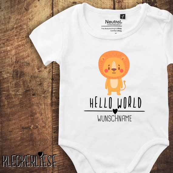 kleckerliese Babybody Body mit Wunschname "Hello World Löwe Wunschname" Fair Wear, Bio, Organic Baby Jungen Mädchen