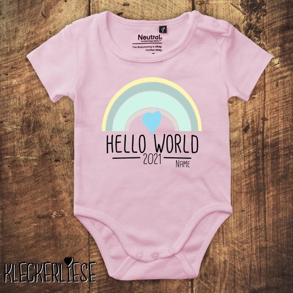 kleckerliese Babybody Body mit Wunschname "Hello World 2021 Regenbogen Wunschname" Fair Wear, Bio, Organic Baby Jungen Mädchen