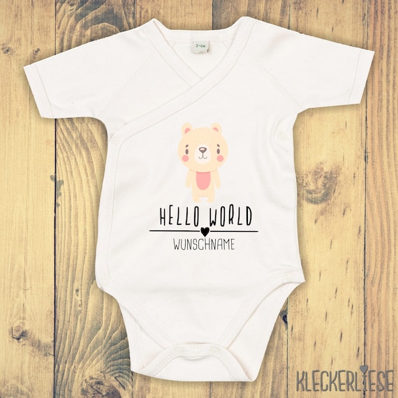 Wickelbody mit Wunschtext "Hello World Eisbär Wunschname" Babybody Strampler Wickelbody Organic Kimono Kurzarm Baby Body