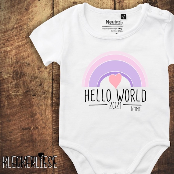 kleckerliese Babybody Body mit Wunschname "Hello World 2021 Regenbogen Wunschname" Fair Wear, Bio, Organic Baby Jungen Mädchen