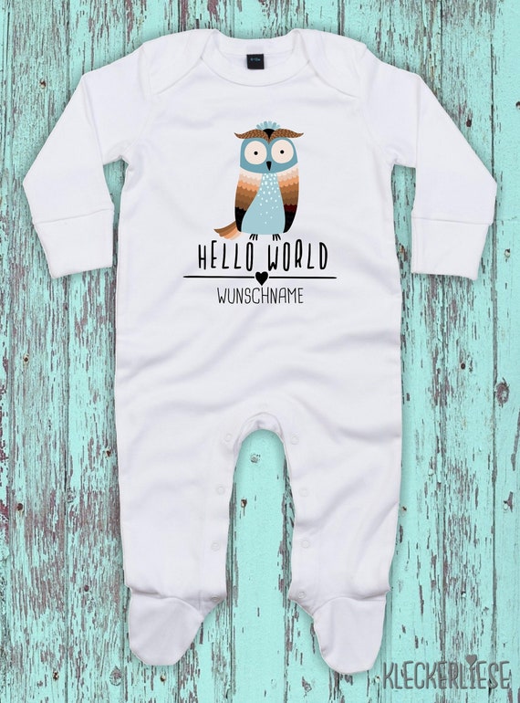 Baby Schlafanzug mit Wunschtext "Hello World Eule Wunschname" Sleepsuit Langarm Jungen Mädchen Einteiler Strampler